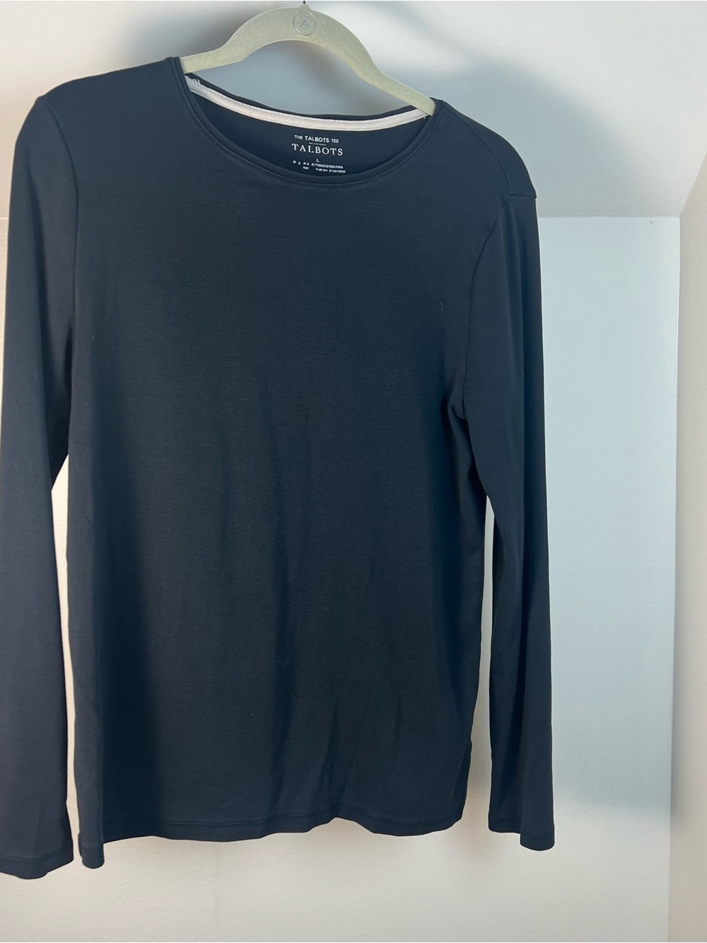 Talbots women’s Long-Sleeve Crew Neck Shirt - Black
